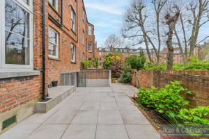 Compayne Gardens South Hampstead